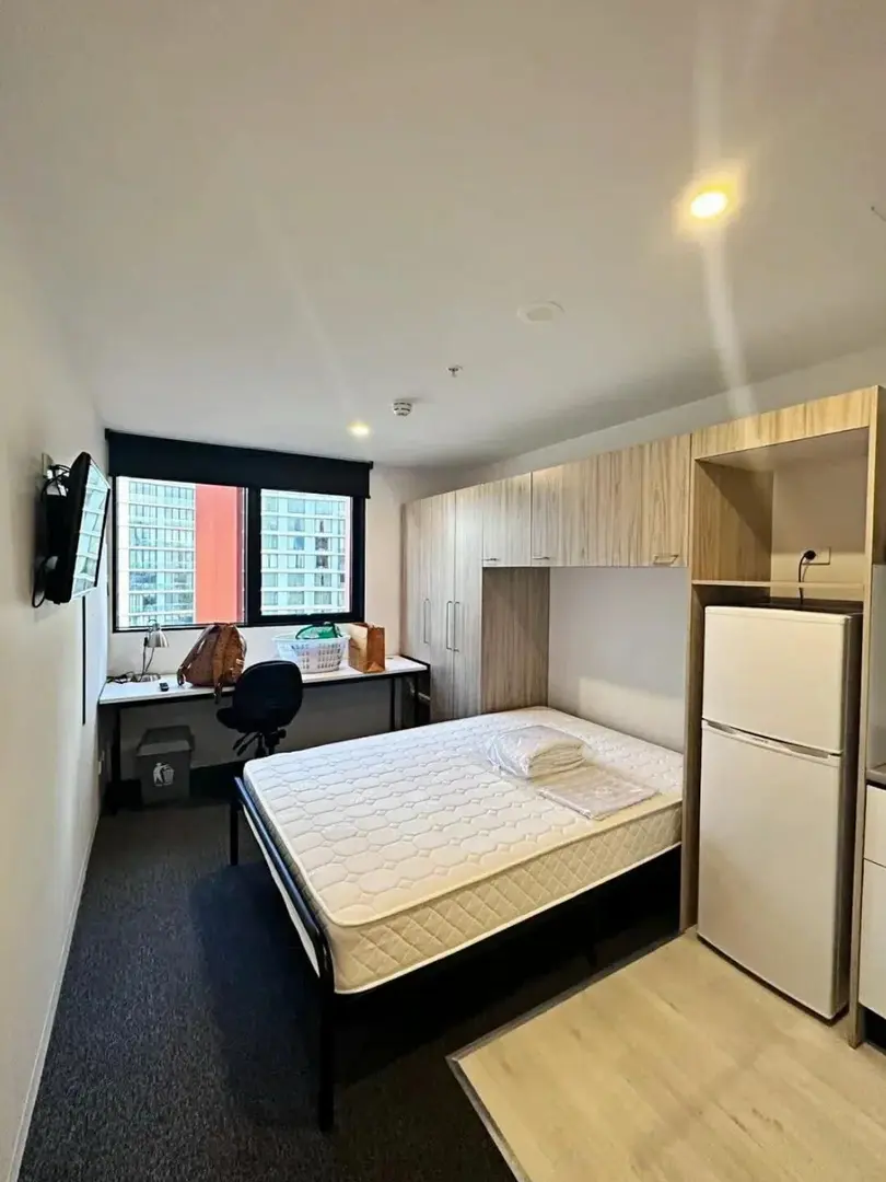 住上uq附近studio 普通家庭留子很滿足了
