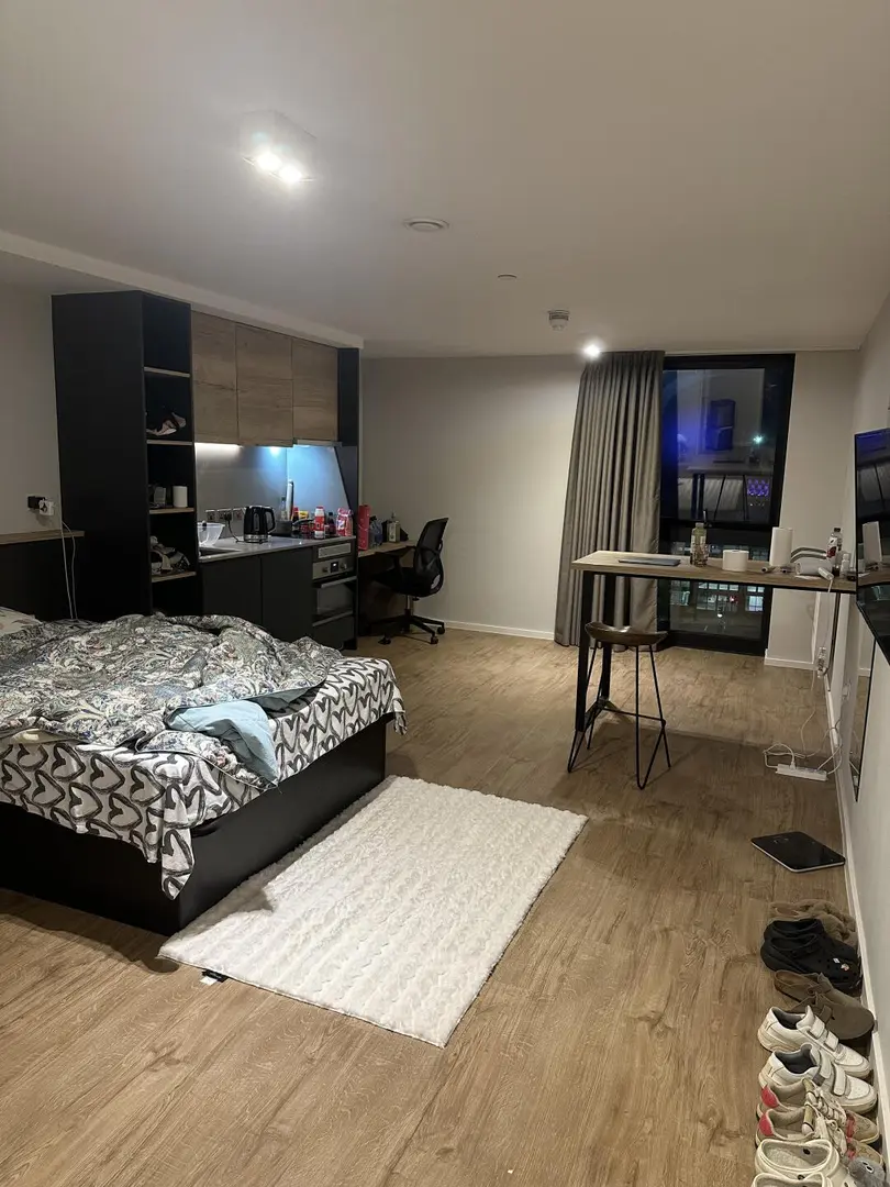 愛丁堡留學就住能走路上學的studio叭～
