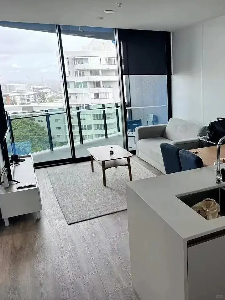 布里斯班租房｜就住這個帶陽台的1b叭❗️