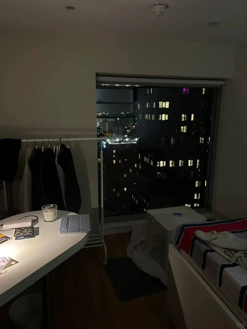 曼大高層studio，坐看晨曦晚霞🥰！