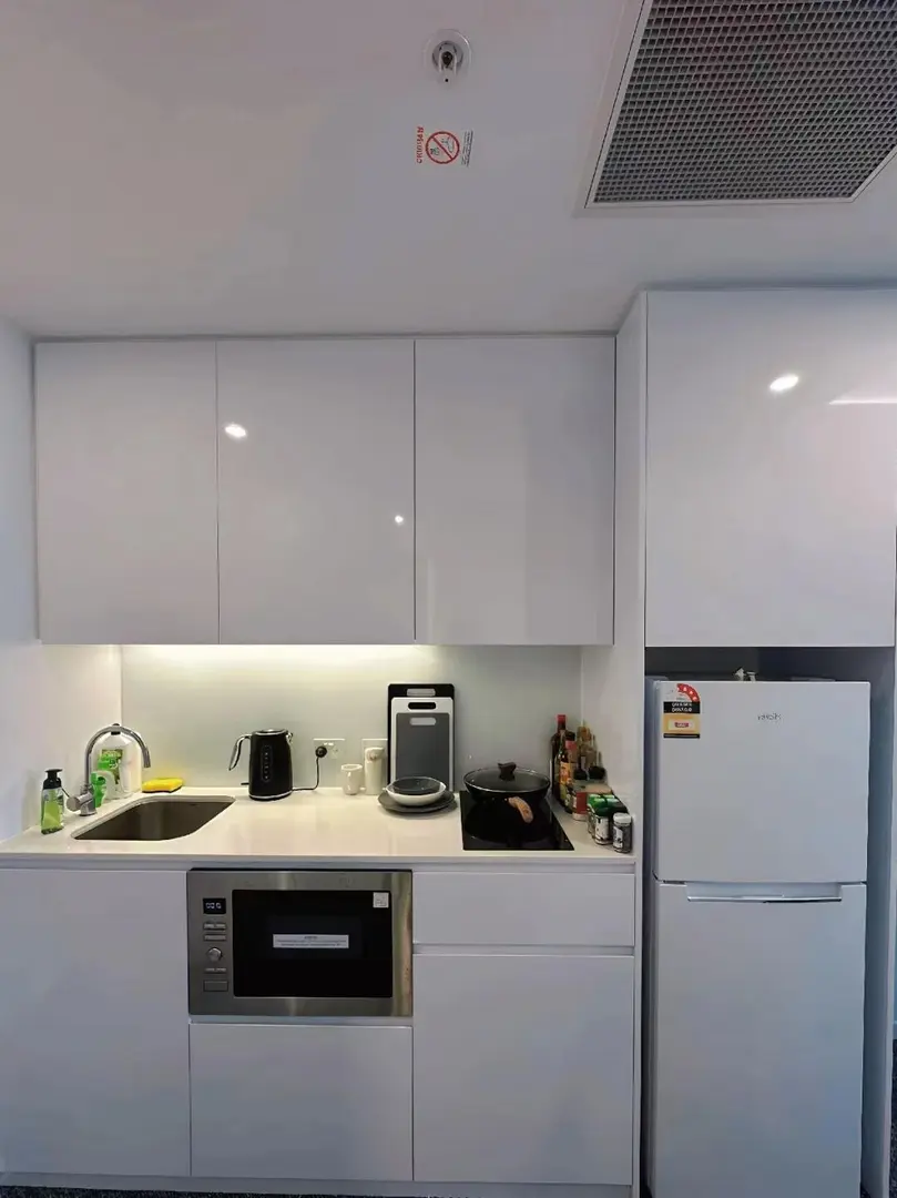 雪梨Strathfield的大studio轉租～可免2周！