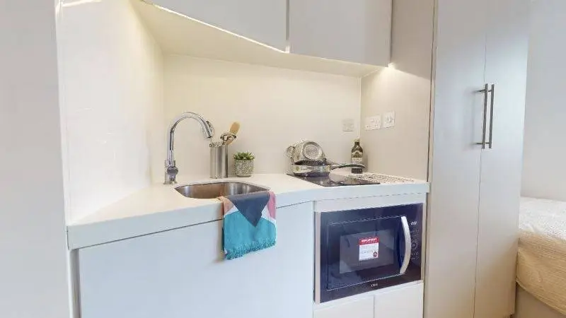 🏠2023新翻新！近UCL/KCL，設施全