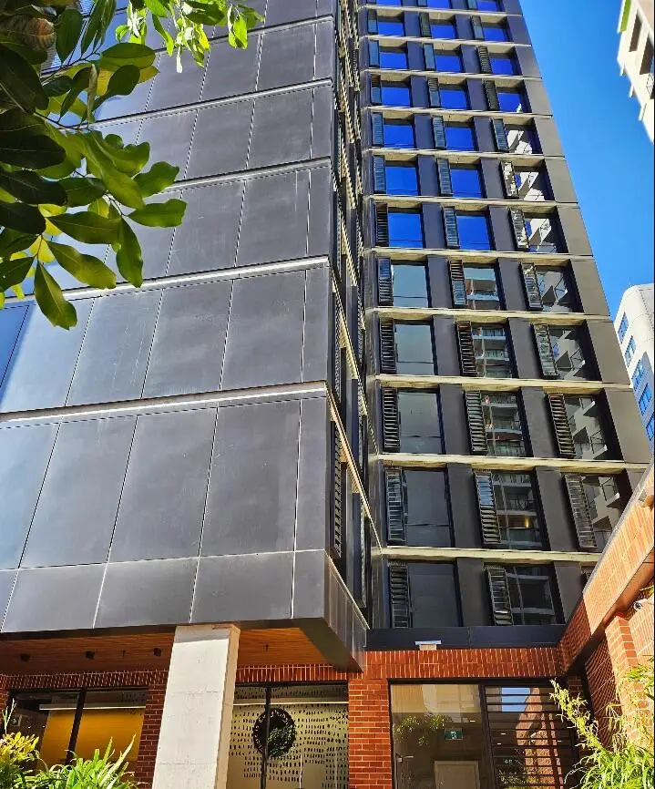 距離Usyd950m 包早餐 24小時安保公寓