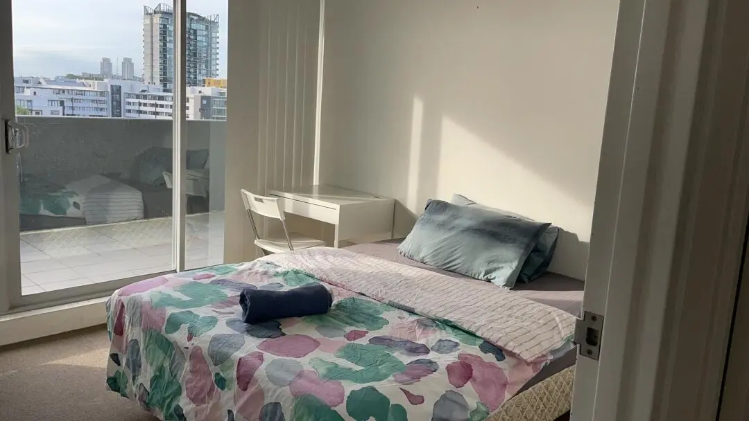 新南2b2b急求男生室友，愛乾淨的優先！