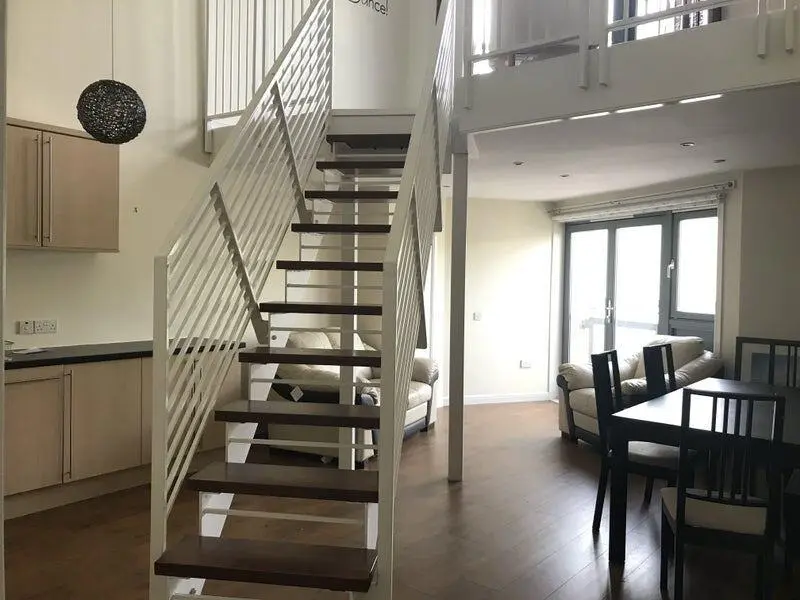 轉租Flat to rent Glasgow West End G11