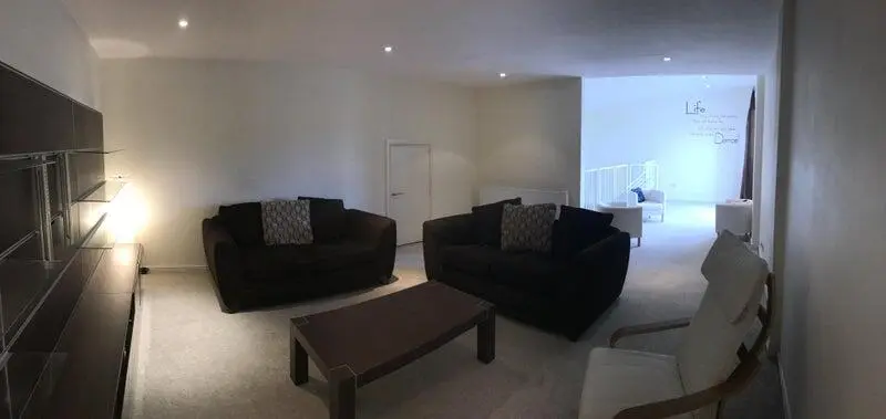 轉租Flat to rent Glasgow West End G11