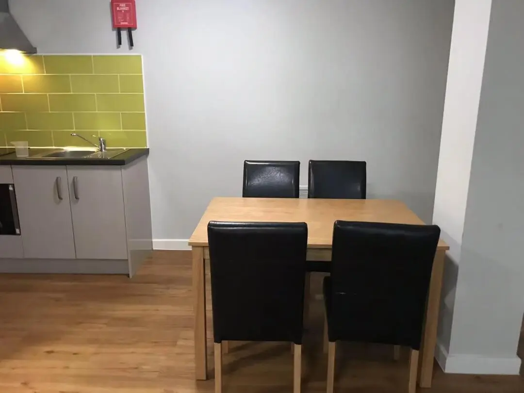 謝菲｜42苹1b1b 九月起 220胖包bills