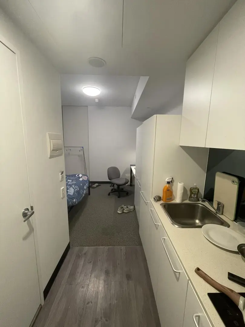 普通留子在布里斯班租到的studio，包bills