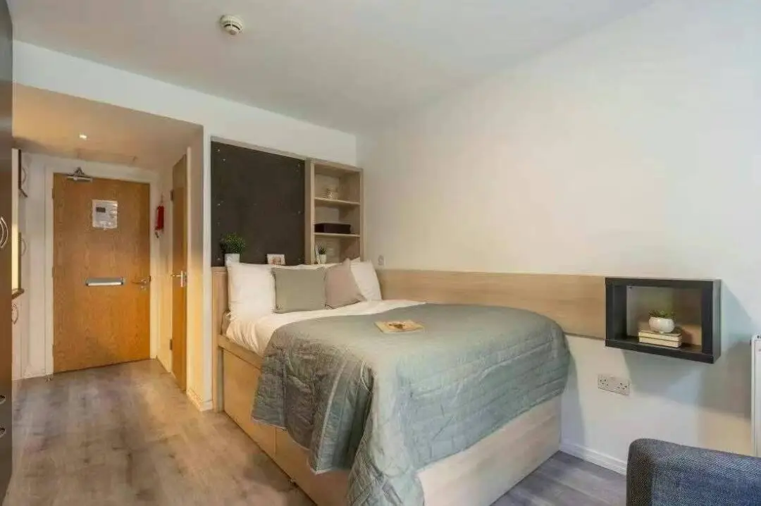 倫敦租房必沖🏡近地鐵+TOP校！