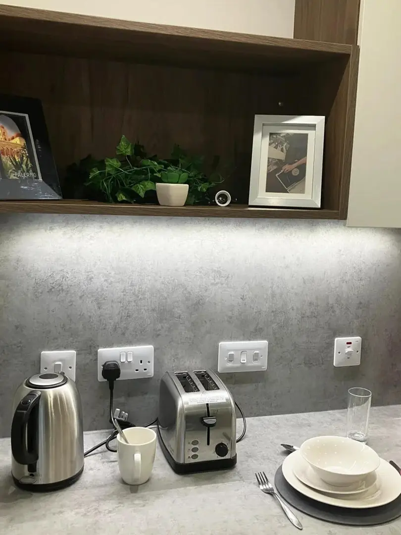 走路到華威，超搶手studio贏麻了
