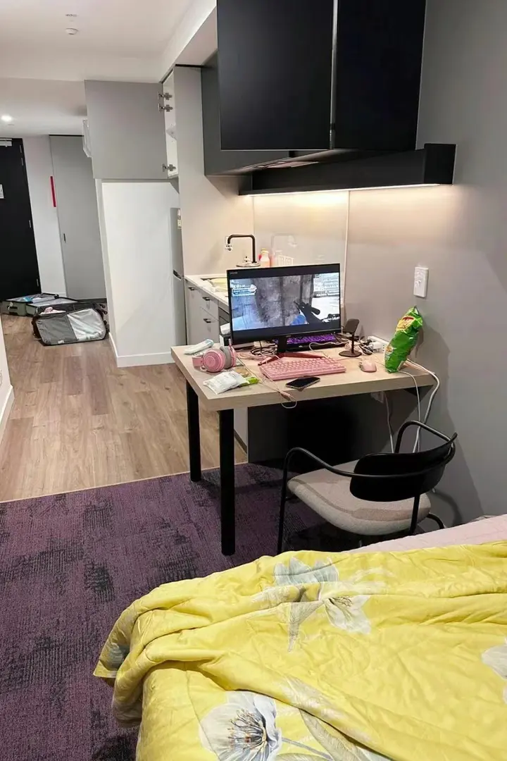 墨爾本 7月 轉我高層包bill的studio