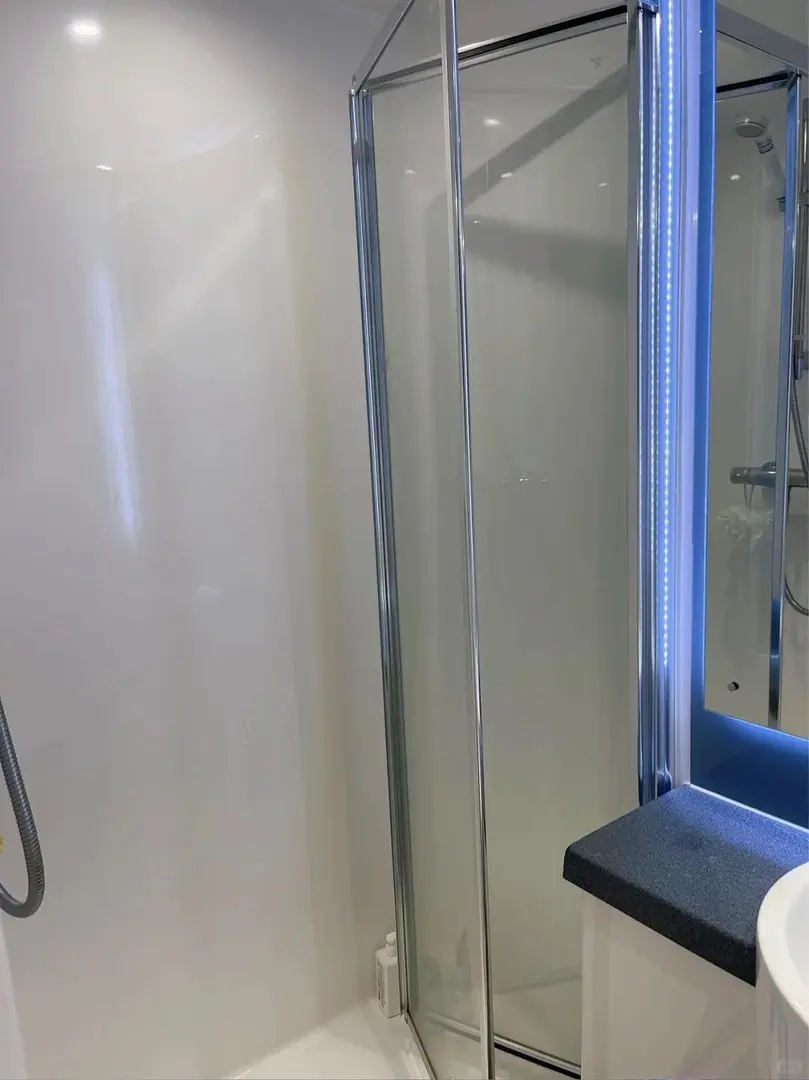 利茲20🍎大面積^_^ensuite，100多就能住