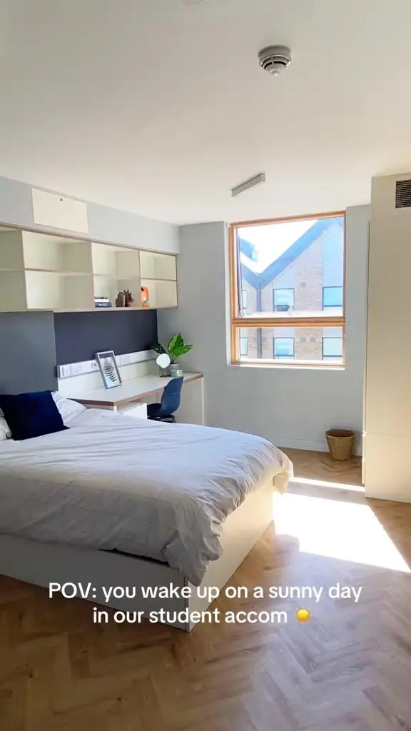 🇬🇧倫敦這個陽光滿滿的studio簡直了
