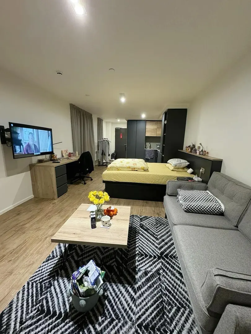 在利茲住上獨立洗衣機的香香小屋｜還包bill