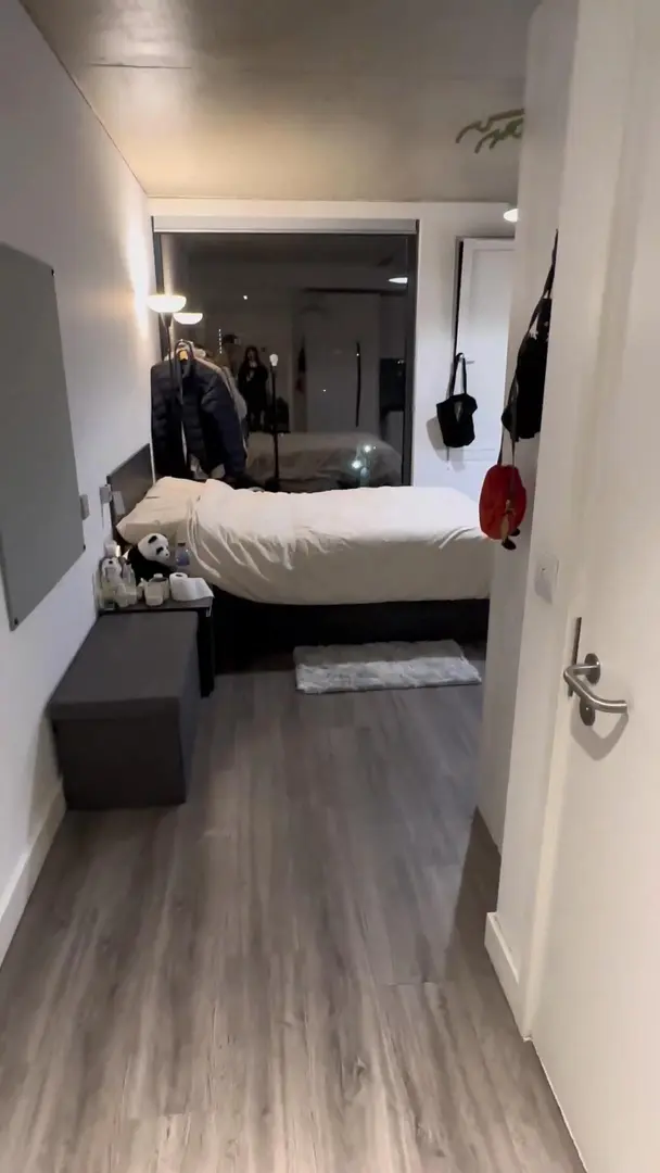 倫敦一區studio極限轉租！包bill近學校