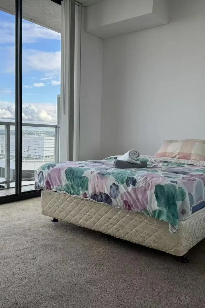 雪梨 出一套9月中旬的2b2b 包家具
