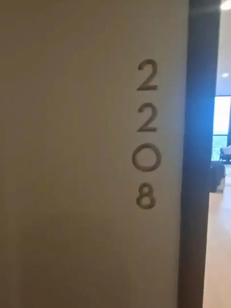 墨爾本｜八月份出一間2b2b 雙明房