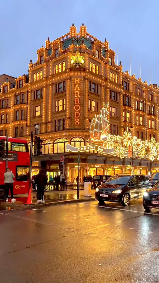 Harrods magic in London ✨