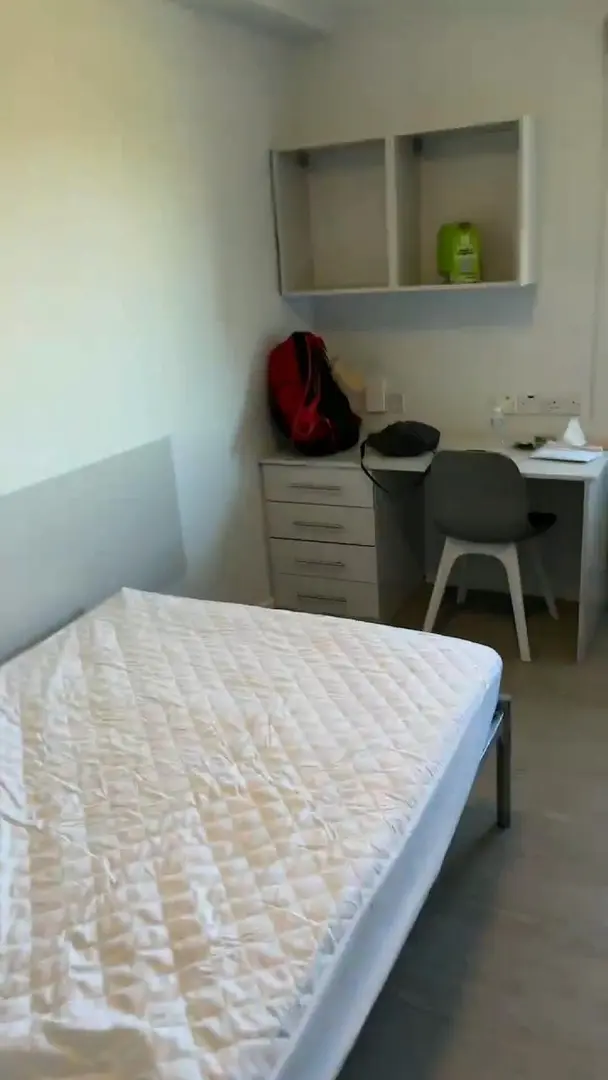 15min到曼大🚶200出頭🏠