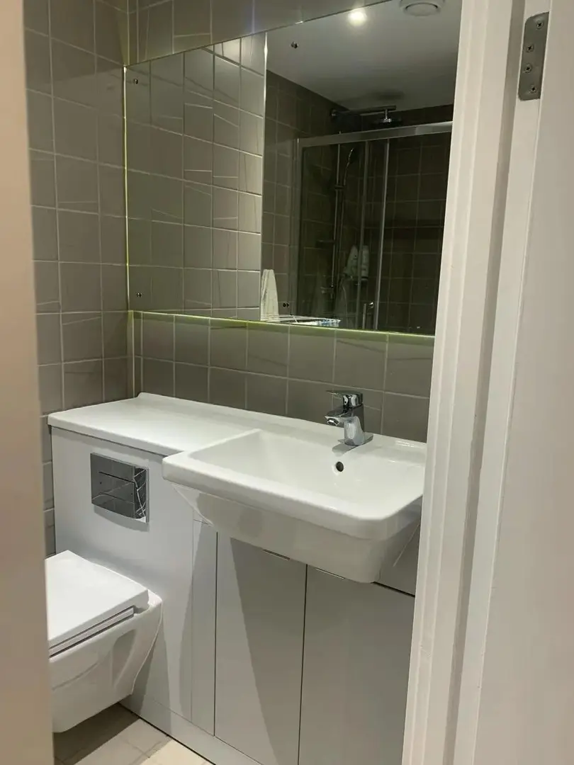 咱就說，今年曼大住這個studio豈不是贏麻～