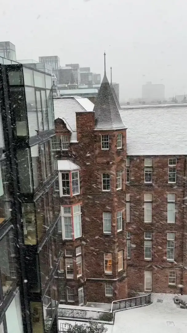 什么？爱丁堡下雪了‼️⁉️