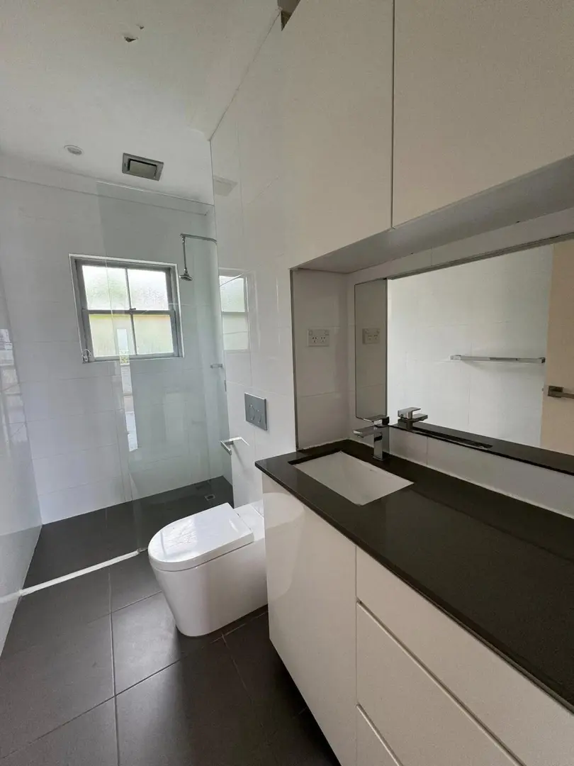 UCL可直達｜一區帶空調家具｜溫馨1b急招租～