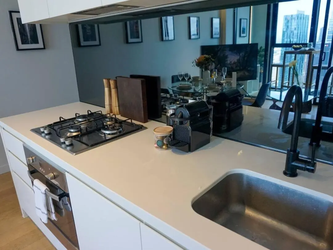 墨大門口蹲室友，26s1提前蹲！