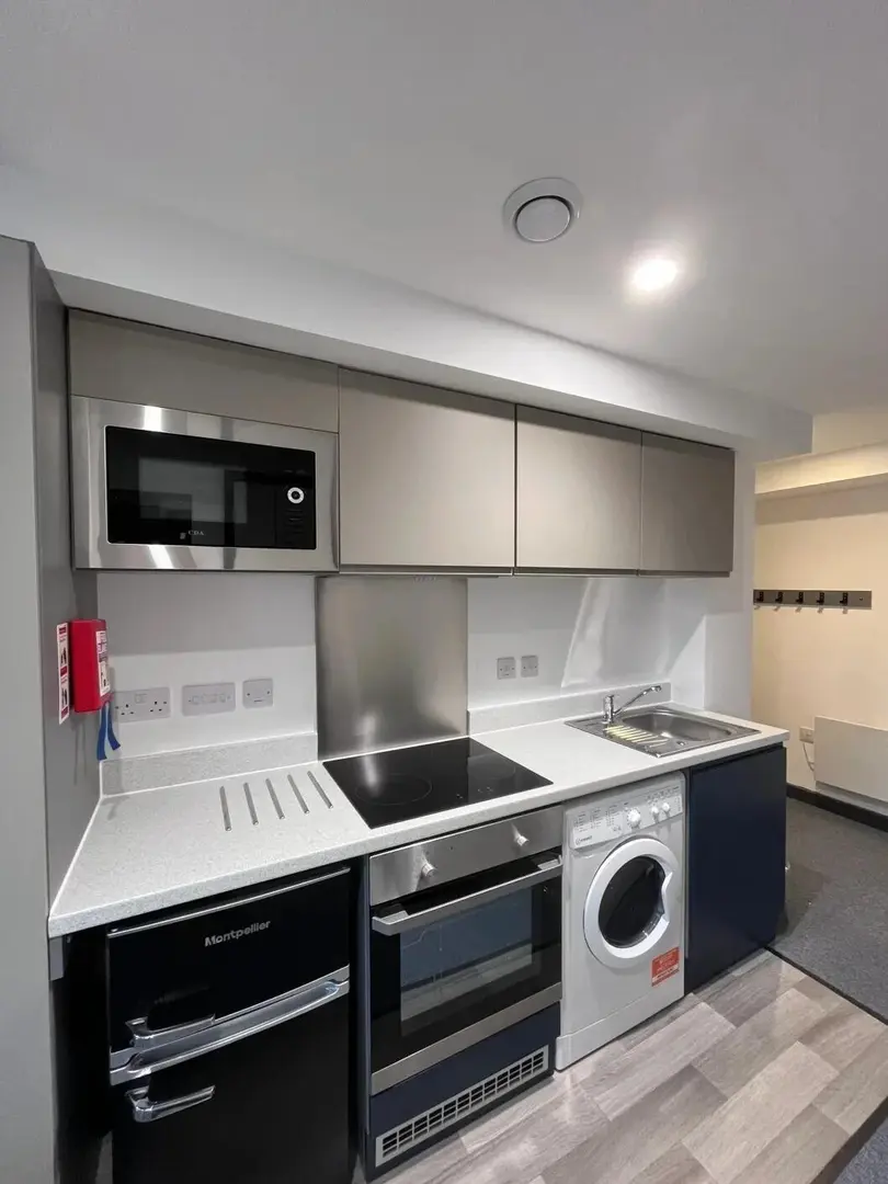 利茲studio｜可步行到校～獨立洗衣機