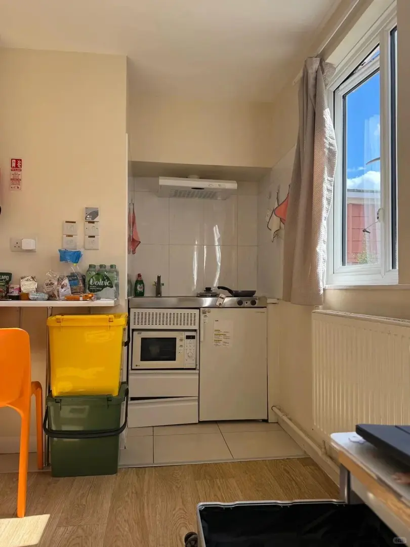 倫敦25fall 299pw，studio包bill真的閉眼入