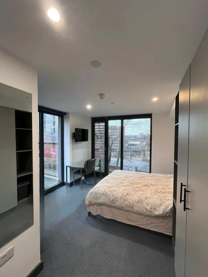 利茲studio｜可步行到校～獨立洗衣機