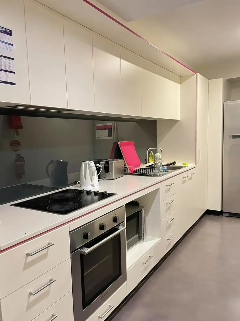 UQ還在找房的速來撿漏這個studio！包bill！