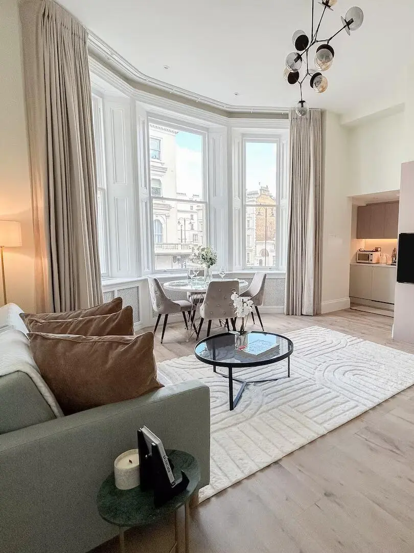 倫敦溫馨1b1b找個接手👋的寶，長租可🔪