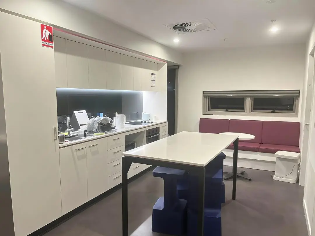 UQ還在找房的速來撿漏這個studio！包bill！