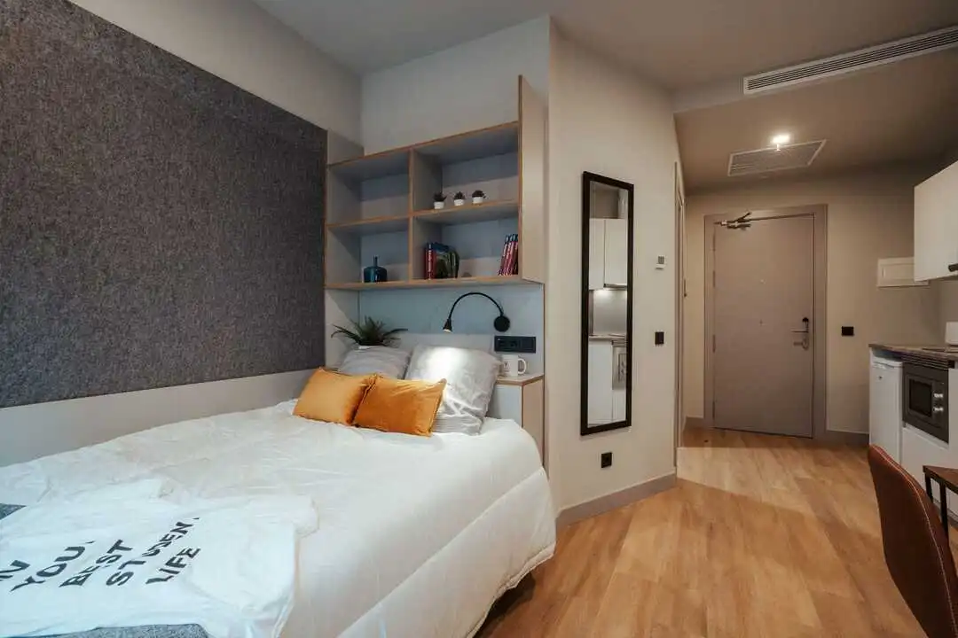 巴塞隆納轉🐷包billstudio，近學校