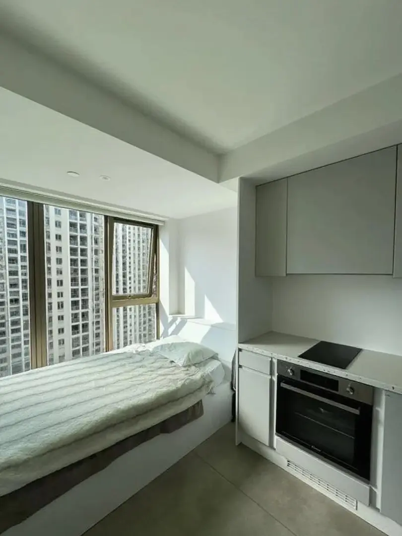 格拉｜200pw拿下可步行到校包bill的studio