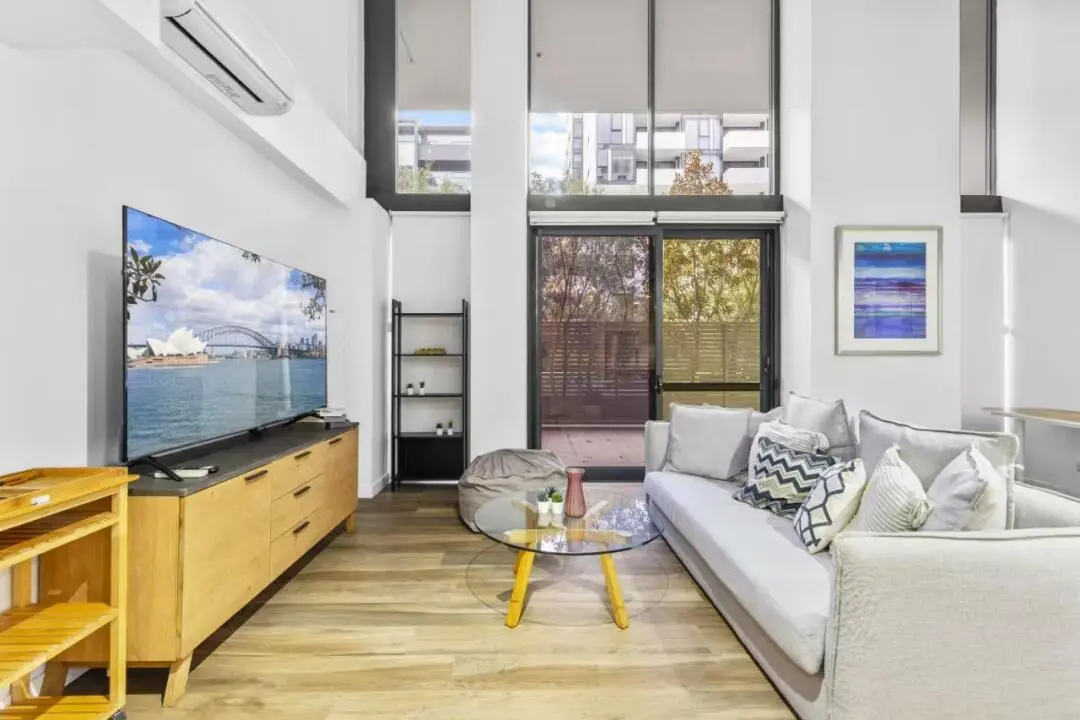 雪梨➗高顏值3b3b包車位家具，隨緣租～