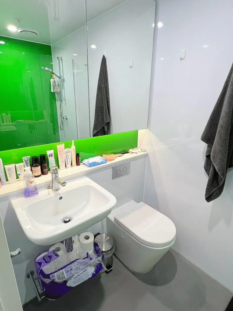 到RMIT270米的studio，普通留子手慢無～