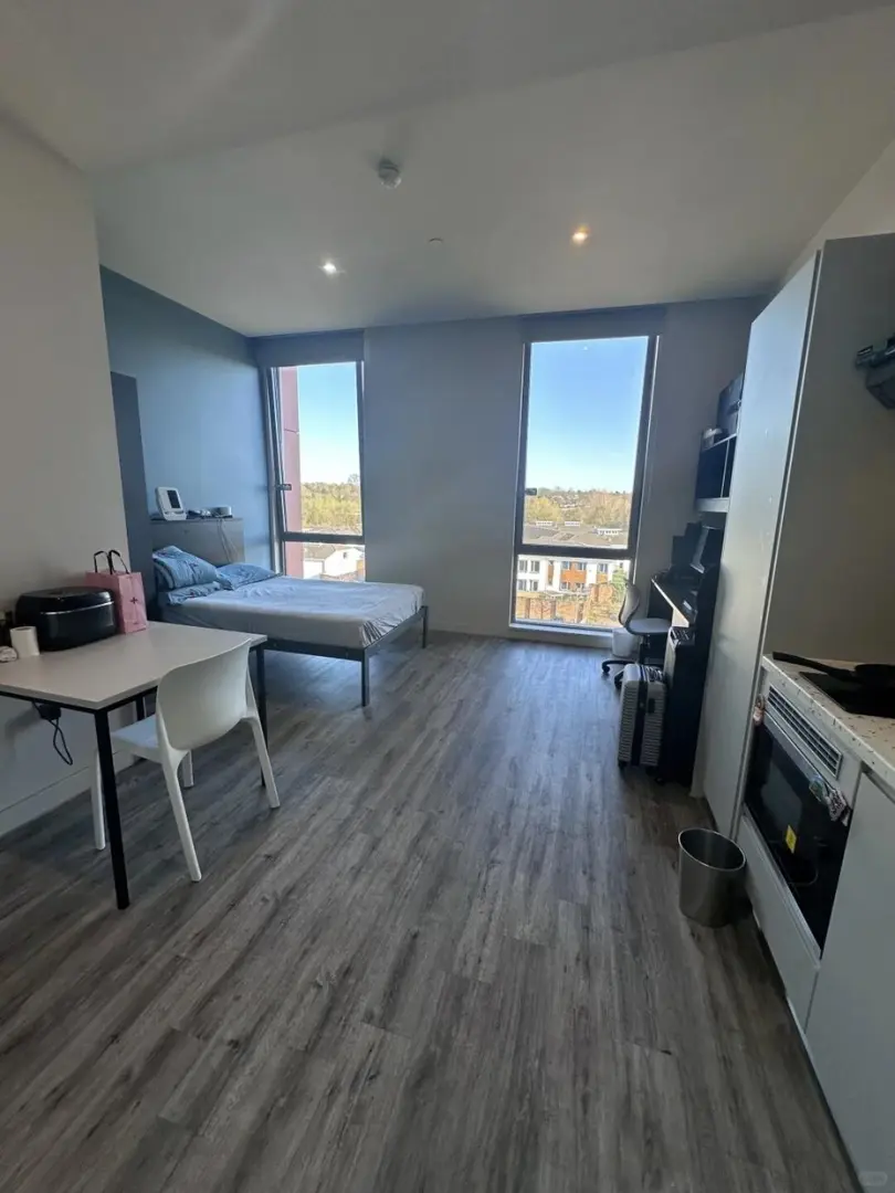 伯明罕Studio+近伯大｜全景落地窗