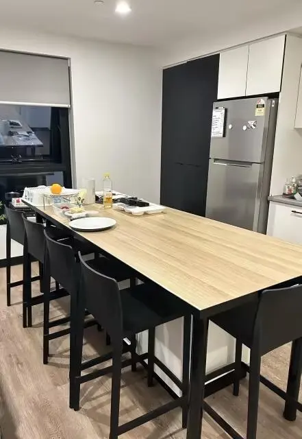 阿德萊德大學校門口 2XX全包bills 可以短租