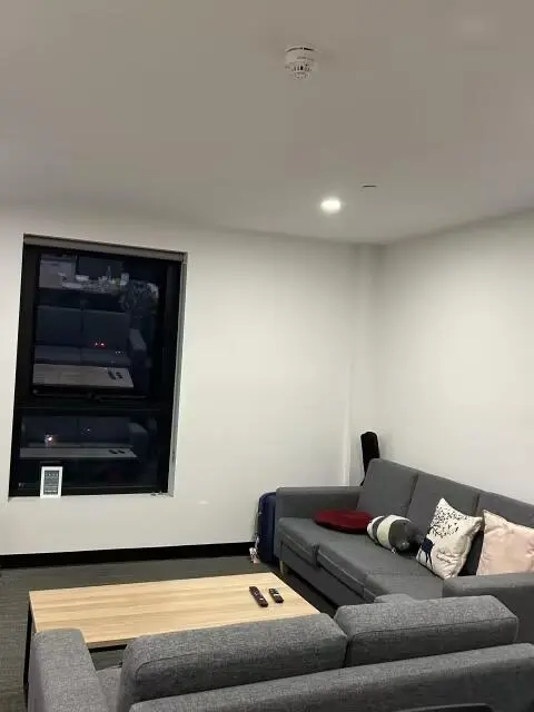 阿德萊德大學校門口 2XX全包bills 可以短租