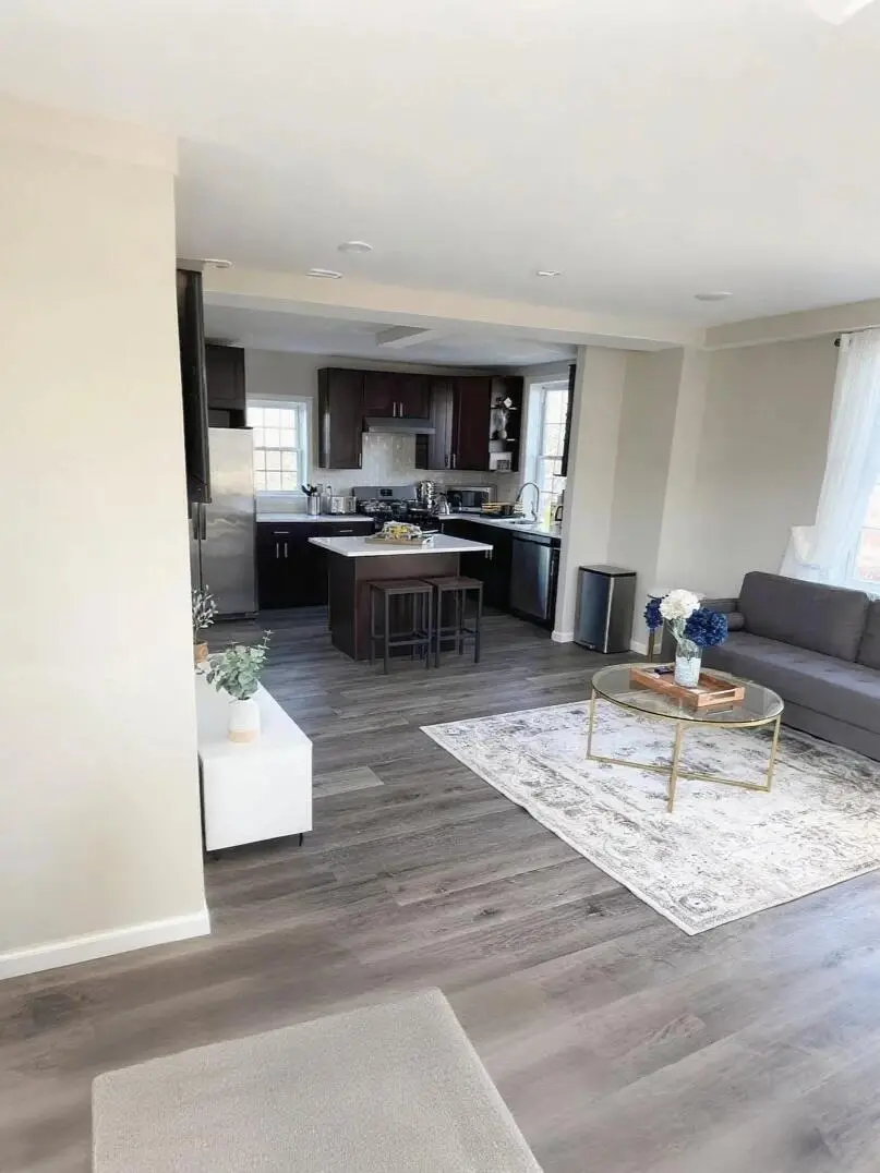 倫敦溫布利🇬🇧，誰要來當我的新室友～