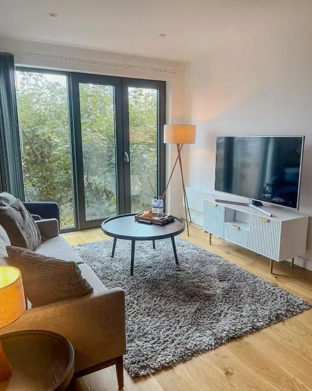 伯明罕➗抬眼遇見夏天的1b~包bills 可🔪