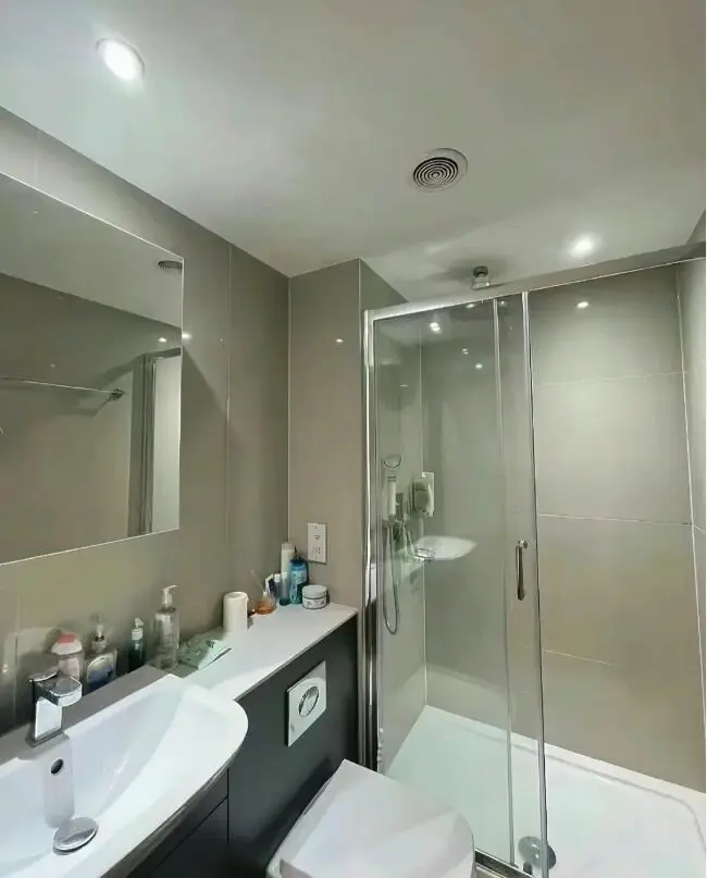 謝大轉租studio，幫房東找下一個租客