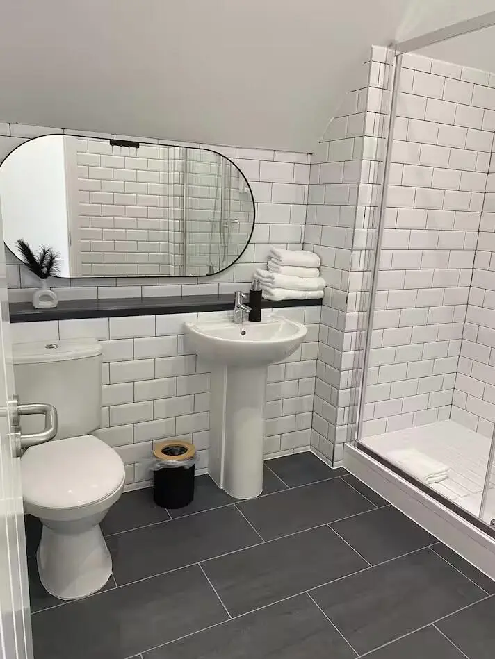 倫敦1找下一任租客 （沒刪就在）