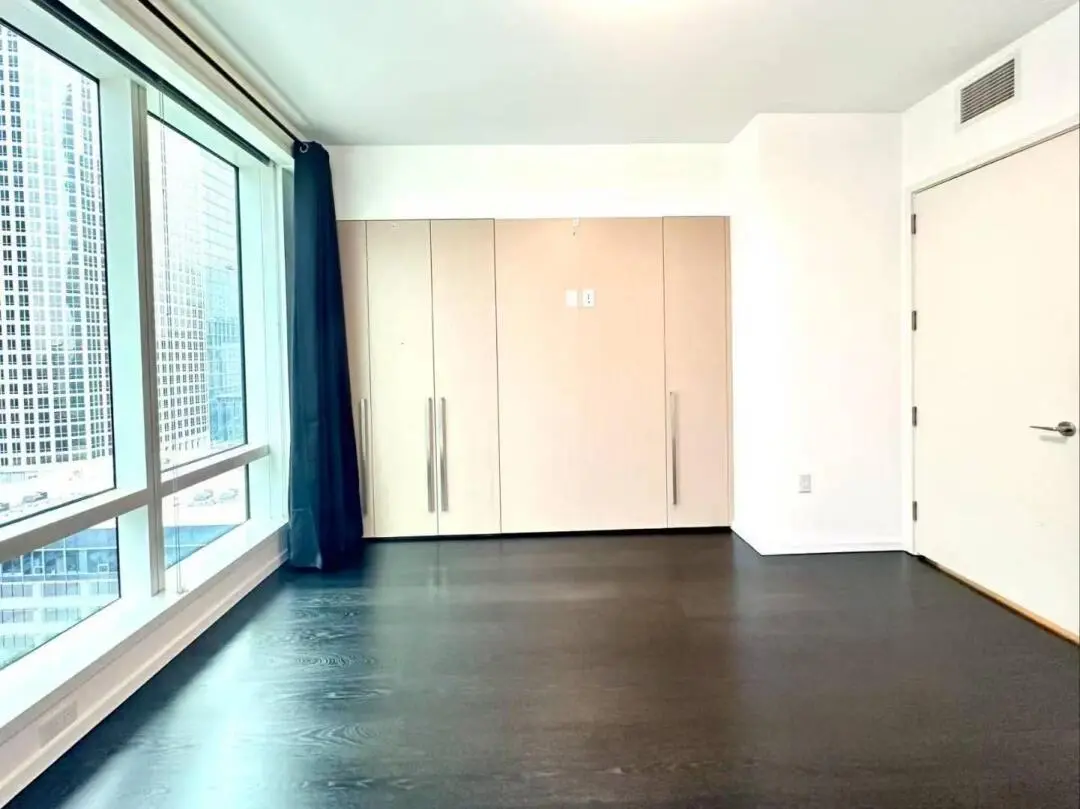 🔥USC附近神仙1b1b急出！獨立車位+24h安保