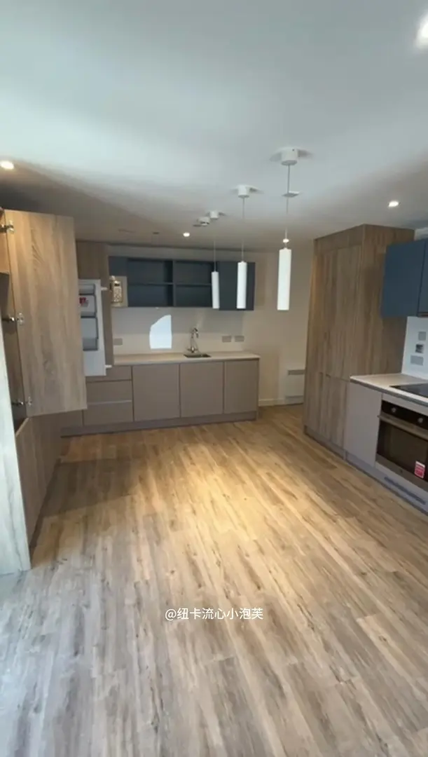 轉租｜利茲大學旁165pw還帶獨立洗衣機‼️