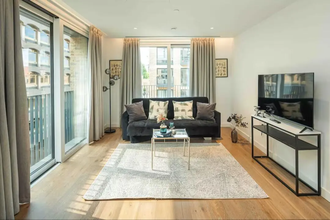 倫敦狗島2b等一位寶藏室友～人均3️⃣xx～