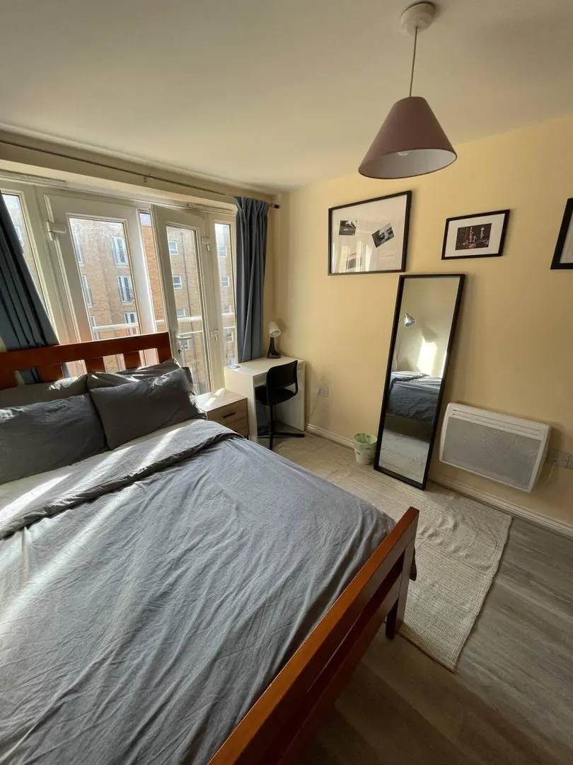 近曼大1b1b含淚÷～帶大落地窗可🔪