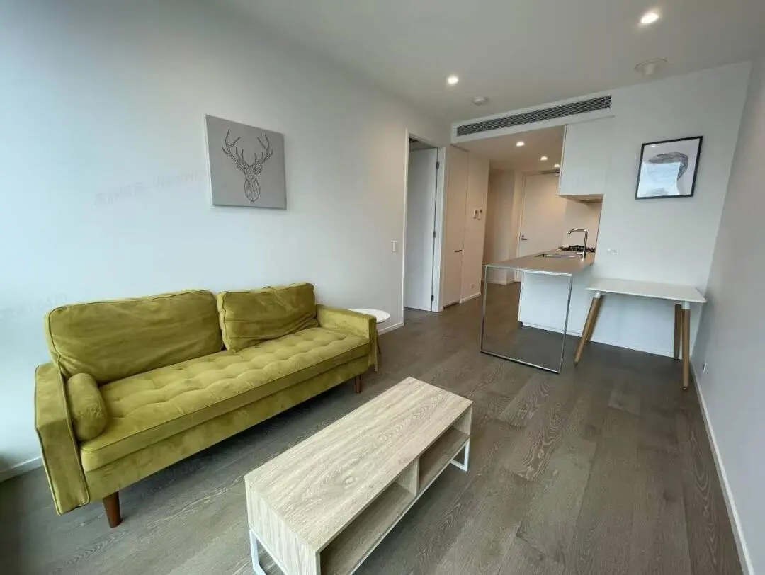 墨爾本回去了，ct找下一任租客，1b1b帶家具