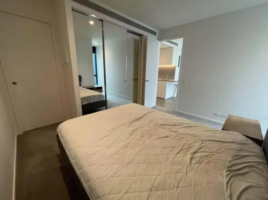 墨爾本回去了，ct找下一任租客，1b1b帶家具